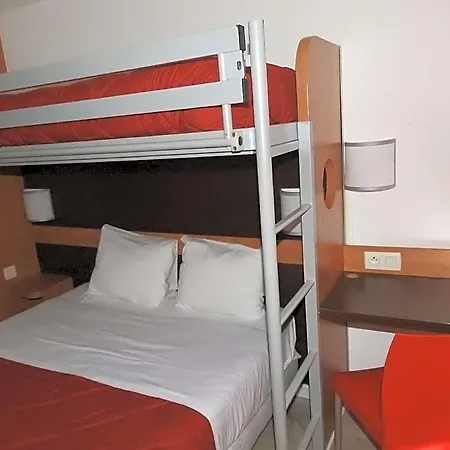 Premiere Classe Hotel 3*